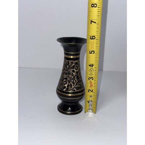 Vintage Black & Gold Etched Brass Bud Vase – 5.5” Floral Design India Style Boho - Picture 5 of 5